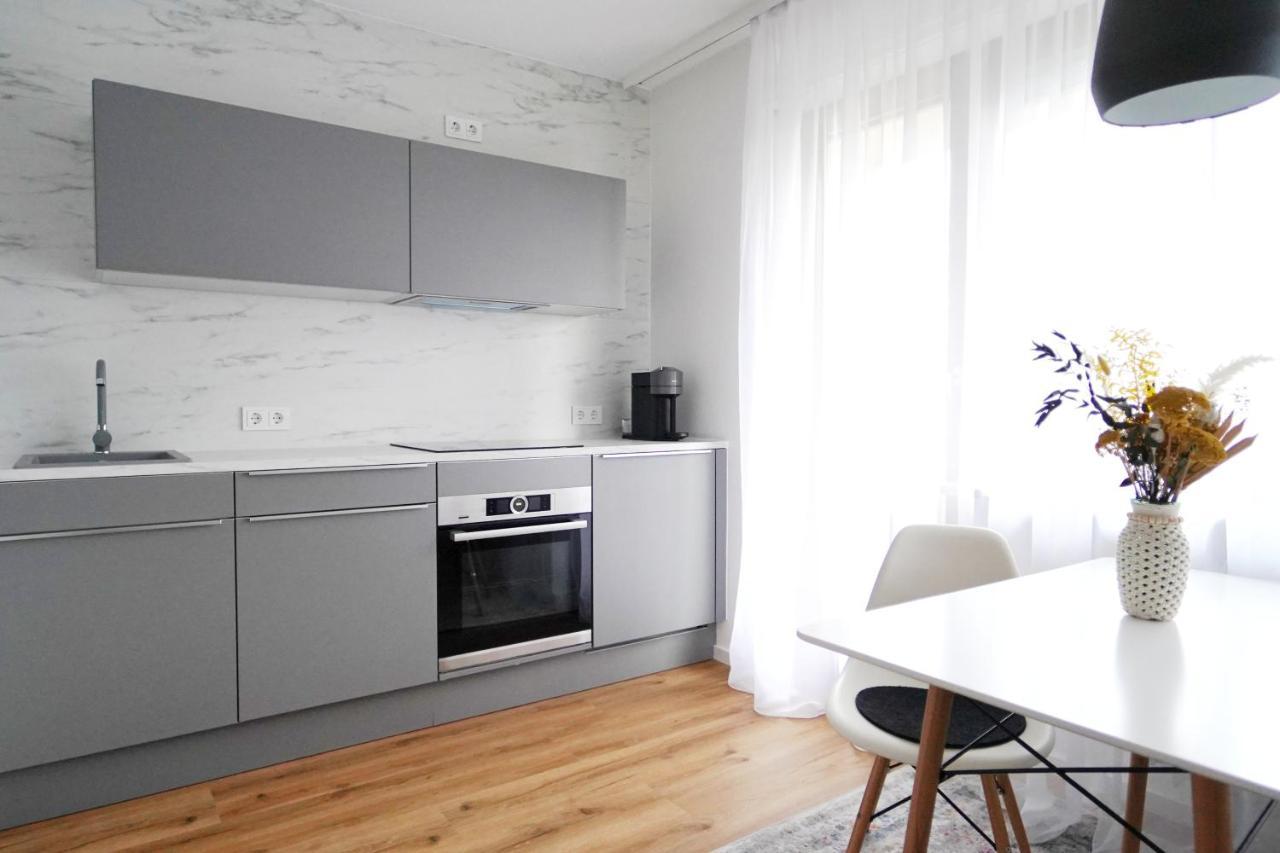 Apartment Mit Balkon Und Privatparkplatz 奥格斯堡 外观 照片